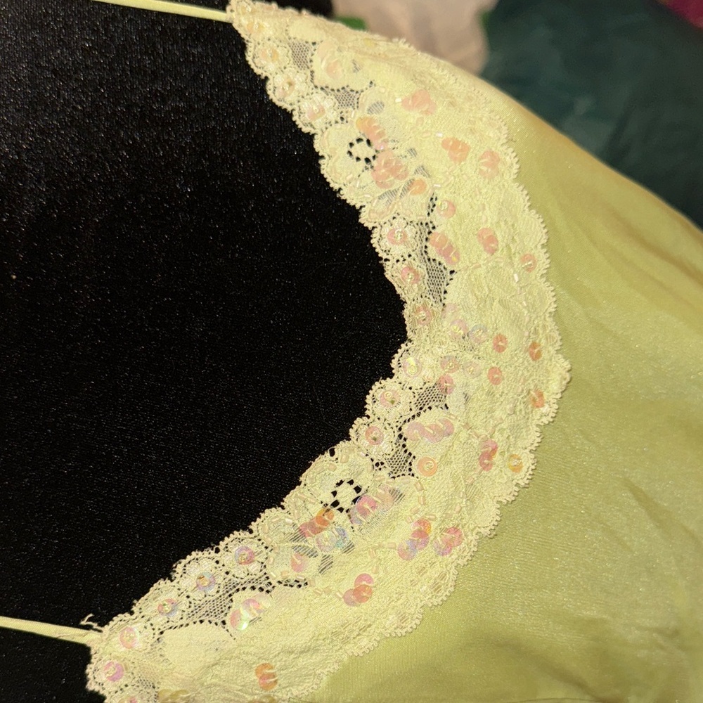 Elegant Light Green Camisole with Floral Details - Picture 12 of 16